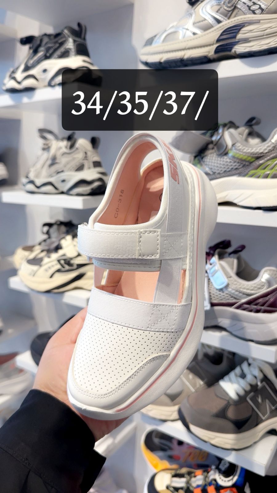 حذاء بناتي سكجرز ماستر