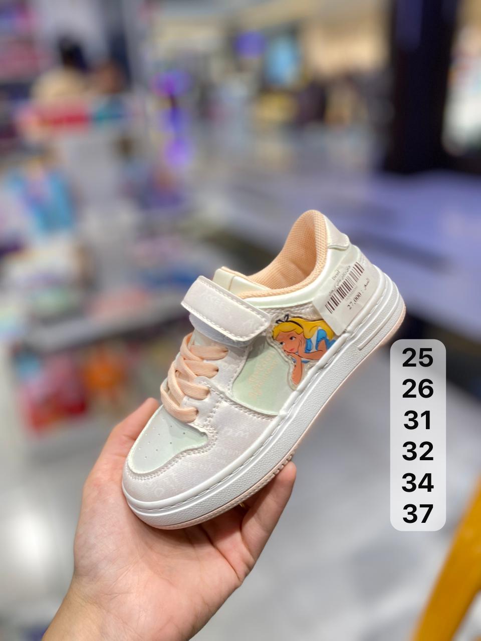 حذاء رياضي بناتي اورجنال