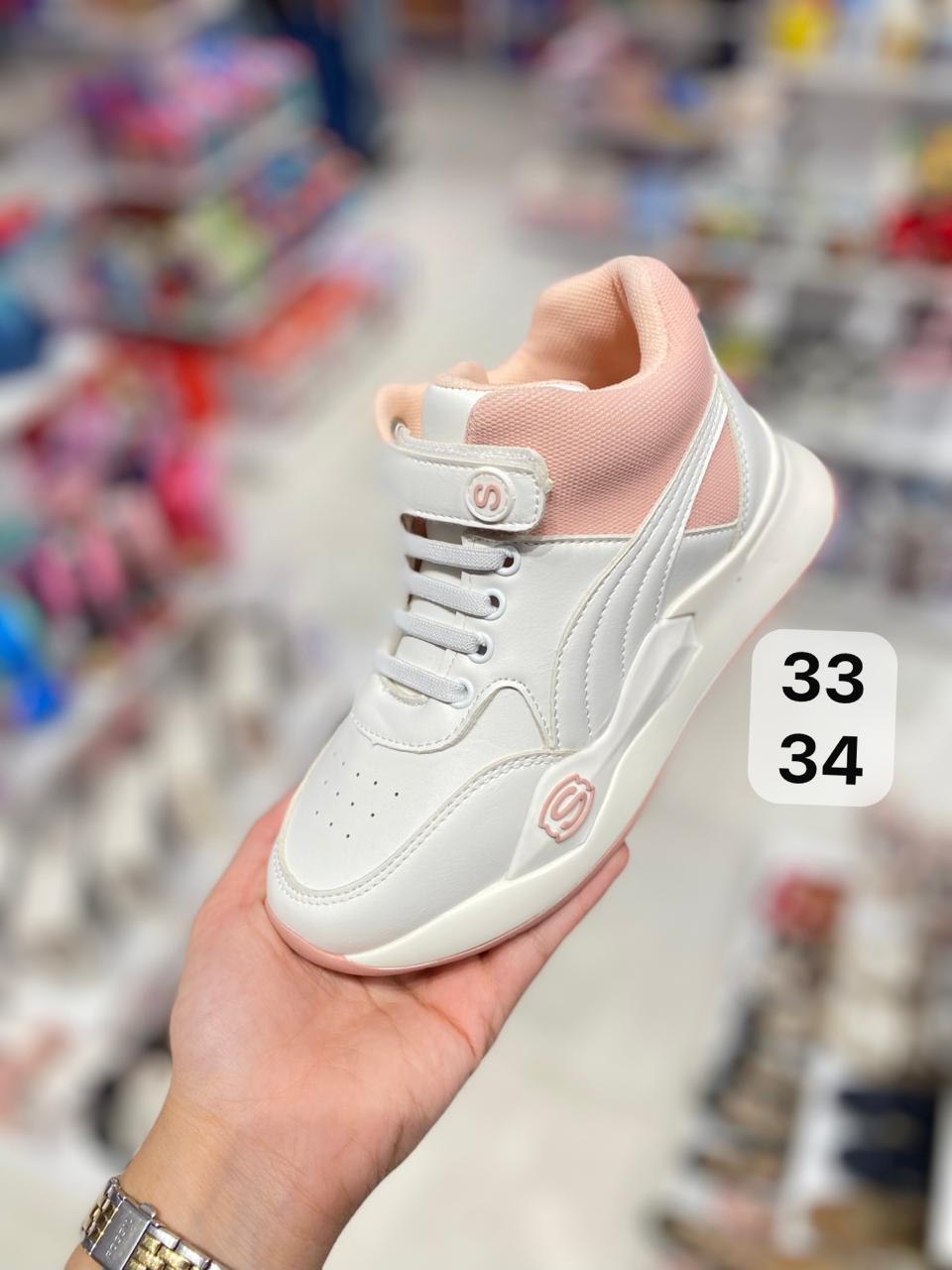 حذاء بناتي ربع بوت