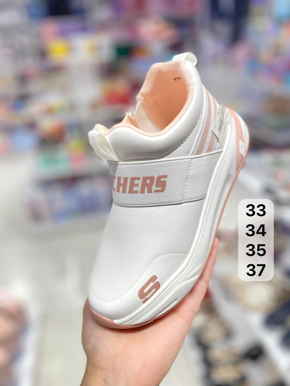 حذاء رياضي ربع بوت