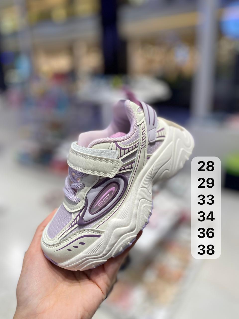 حذاء رياضي بناتي